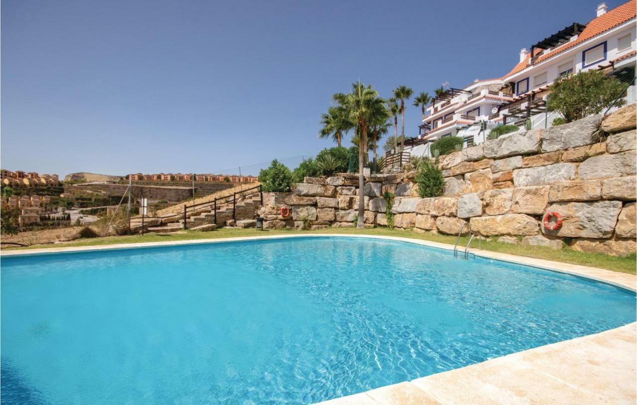3 Bedroom Amazing Apartment In La Duquesa Castillo de Sabinillas Exterior photo